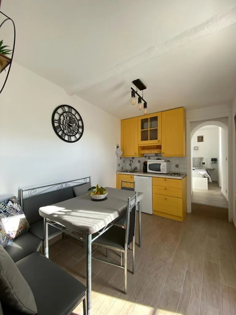 Le Bastion-Plage-Vue Mer Menton Apartment
